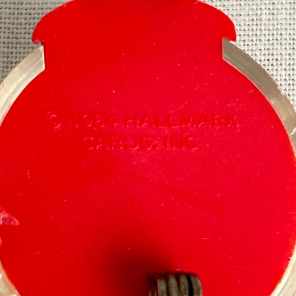 Vintage Hallmark Candy Machine Pin - Picture 2 of 5